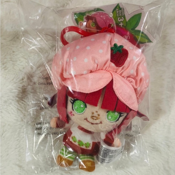 Strawberry Shortcake Doll Plush Bag Clip Bag Charms Complete Set of 4 - Picture 6 of 7